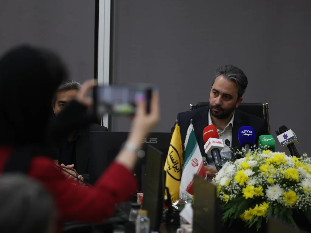 media-event-internet-usage-clarification-1405-02