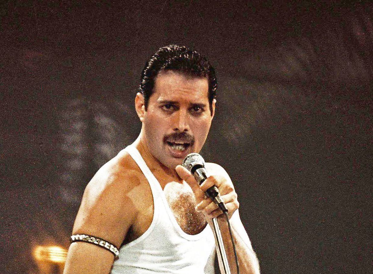 Freddie-Mercury.tabibmusic.ir-1