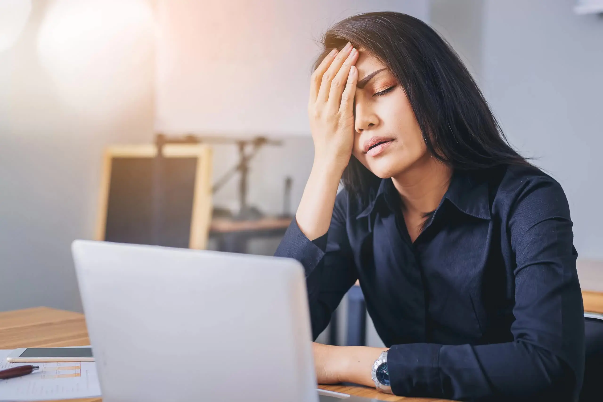 stressful-businesswoman-working-office-tired-bored-scaled-1