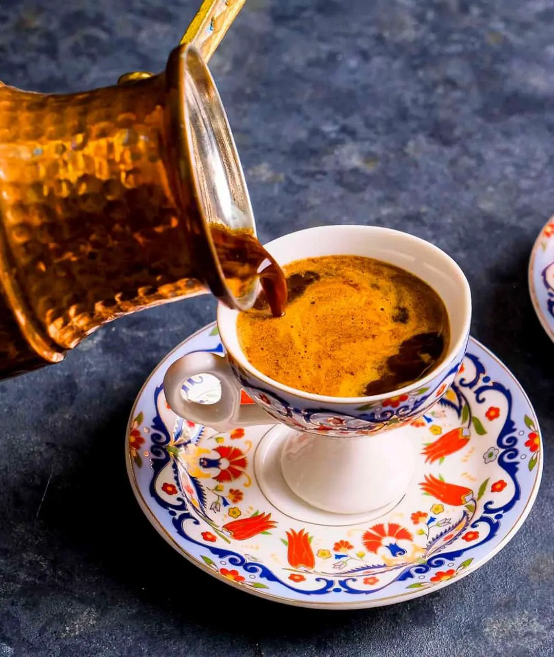 طرز-تهیه-قهوه-ترک-با-شیر