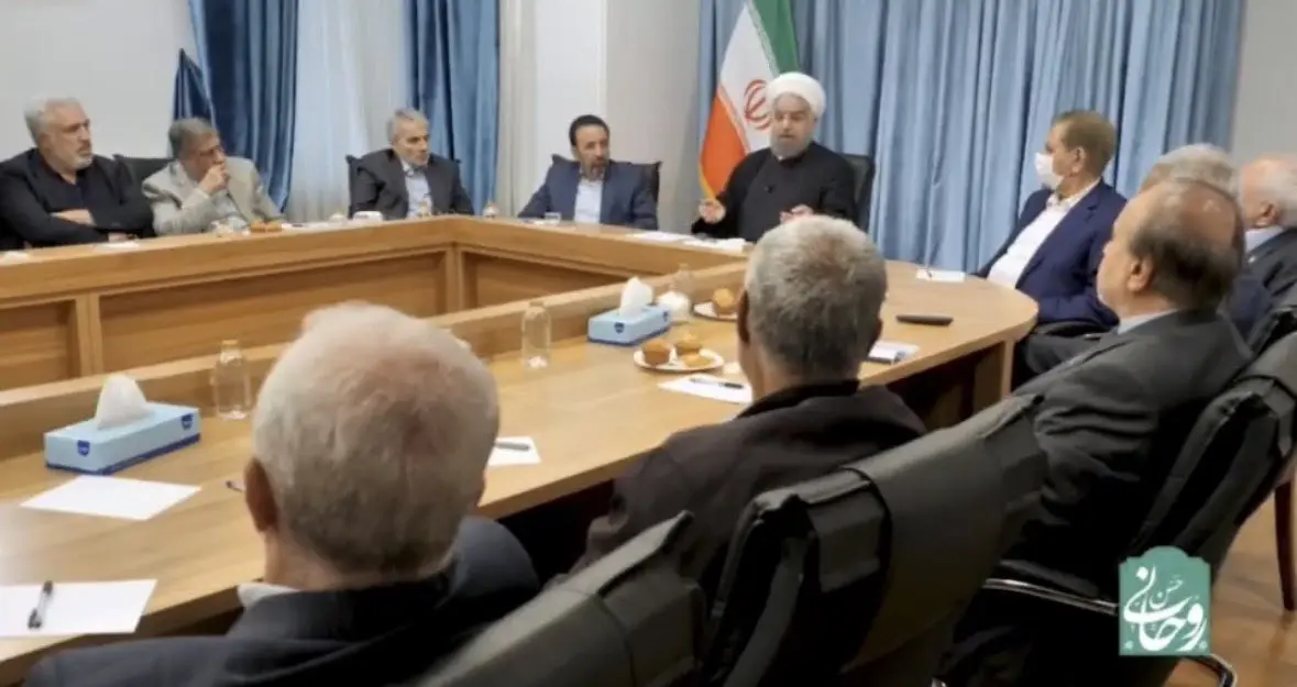 روحانی و دوستان، دولت در خانه تشکیل دادند!