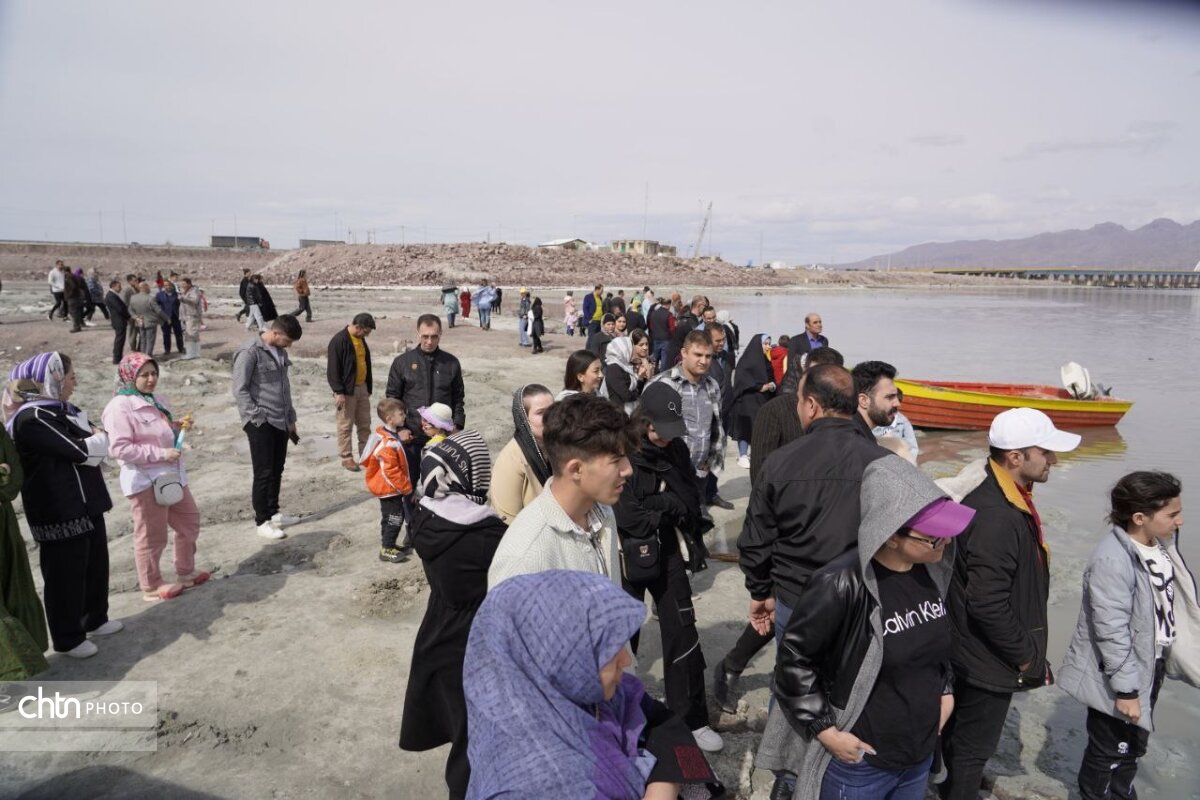 دلتنگی شدید ایرانی‌ها برای دریاچه ارومیه به روایت تصویر