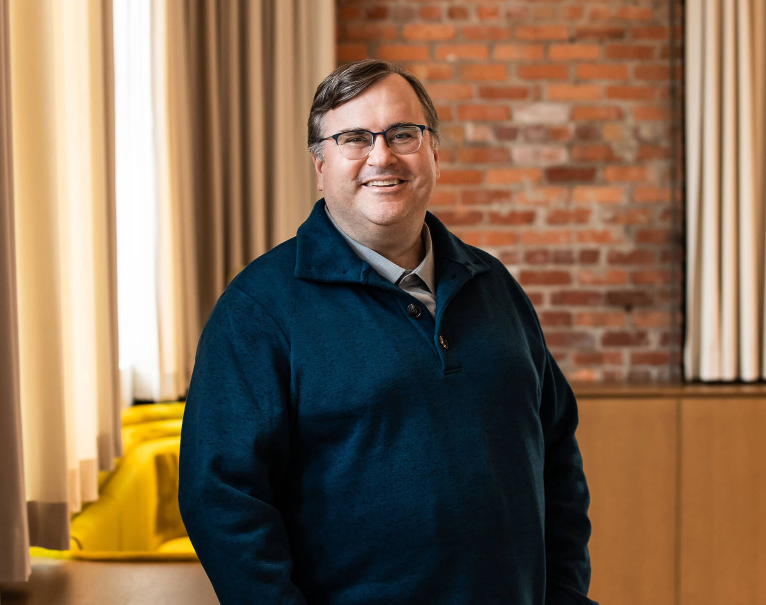 reid-hoffman-bio-2024