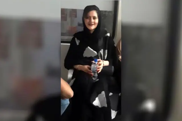 مک