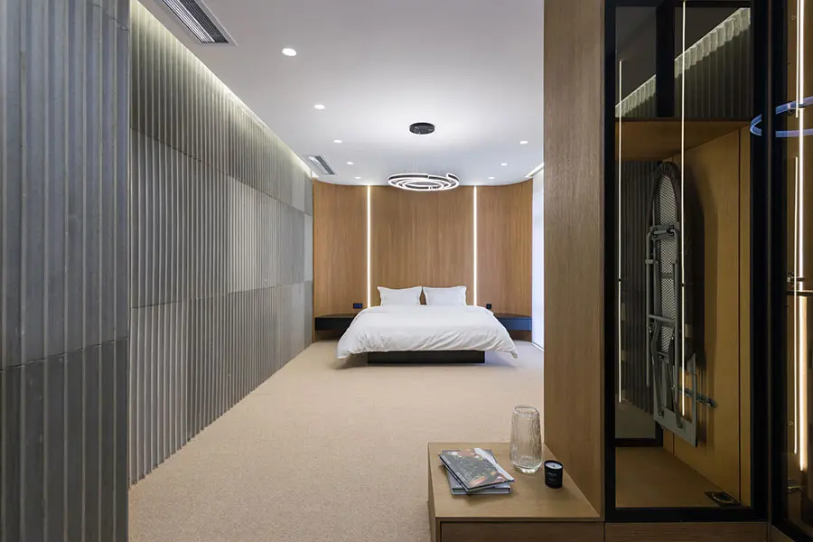 blue-line-house-interior-3