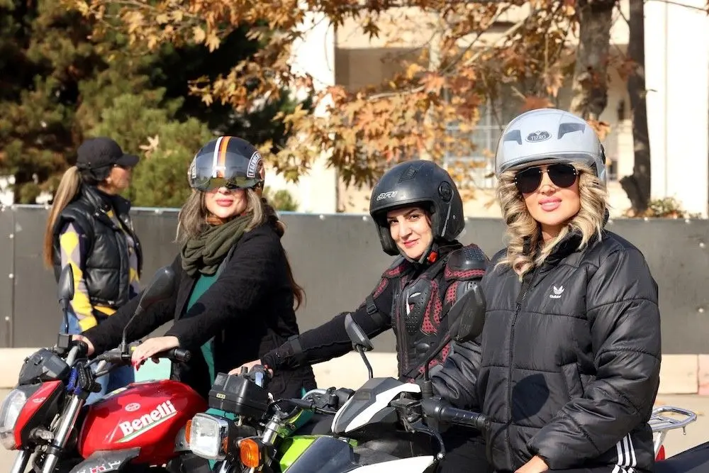 afp2025120787cv3f3v7highresirantransportmotorbikebiker_2026-02-08_10-46-38