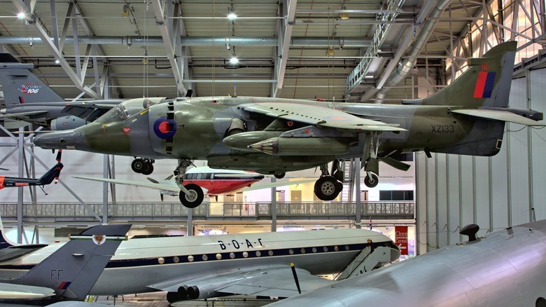 4-harrier-gr