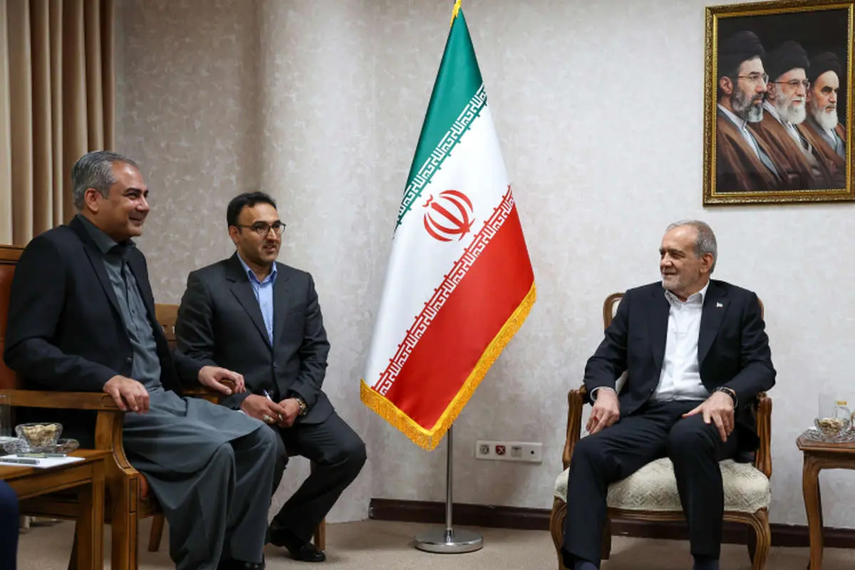 نقوی+و+پزشکیان