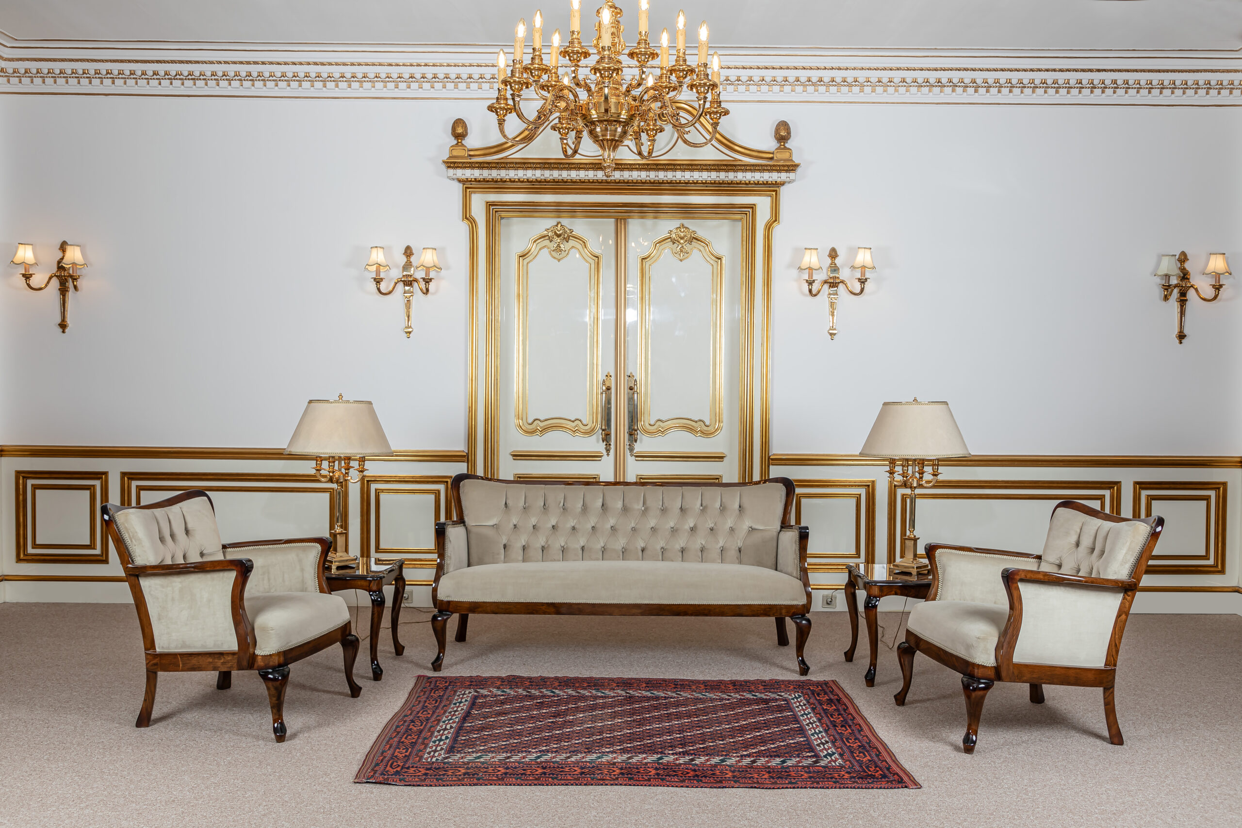 نمونه مبلمان اتریشی گالری فرجی