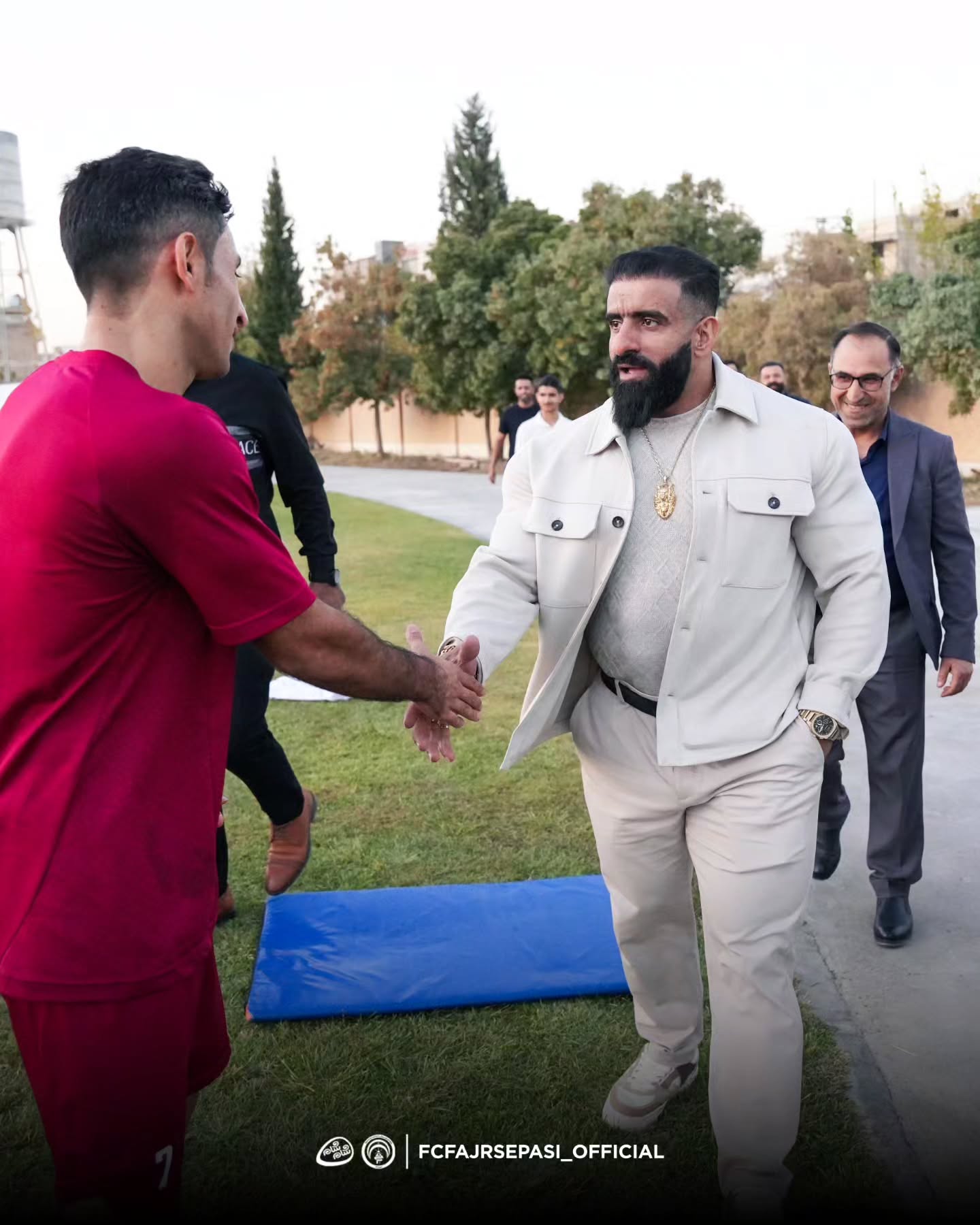 photo_2025-11-05_20-49-20