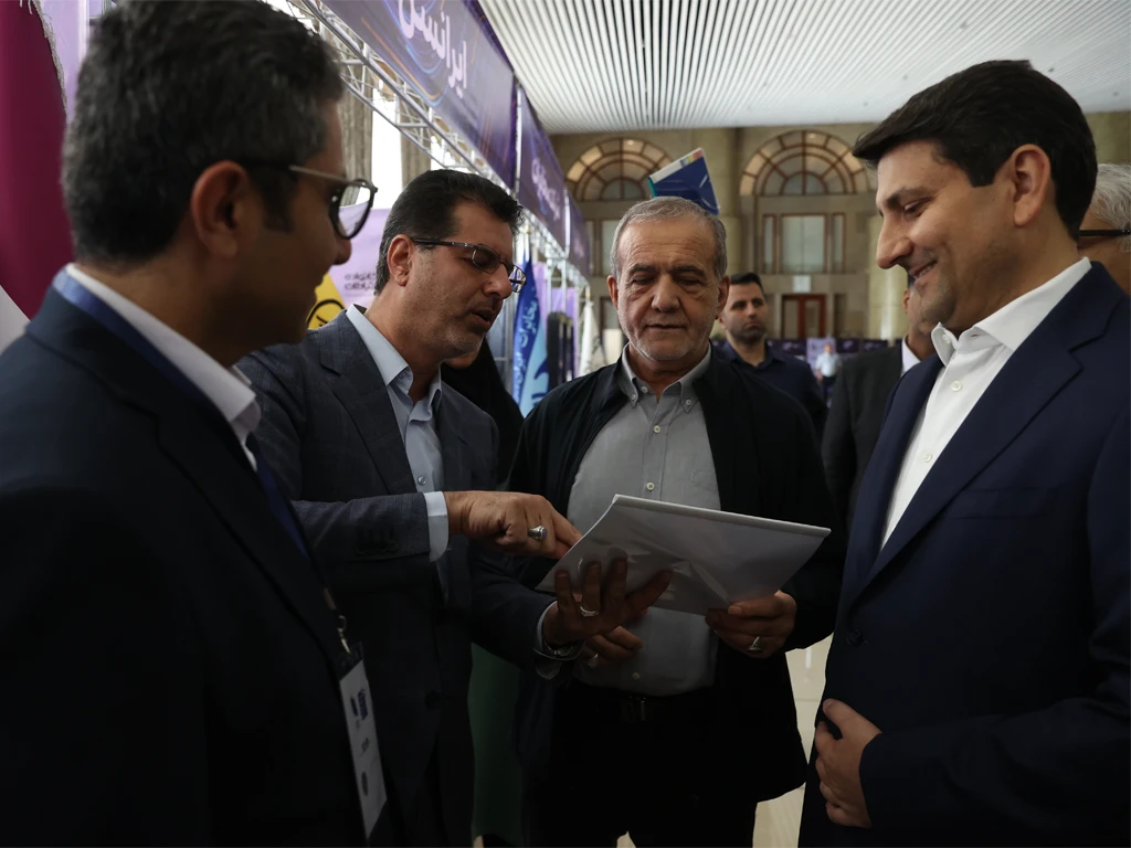 president-visit-irancell-digital-solutions-01
