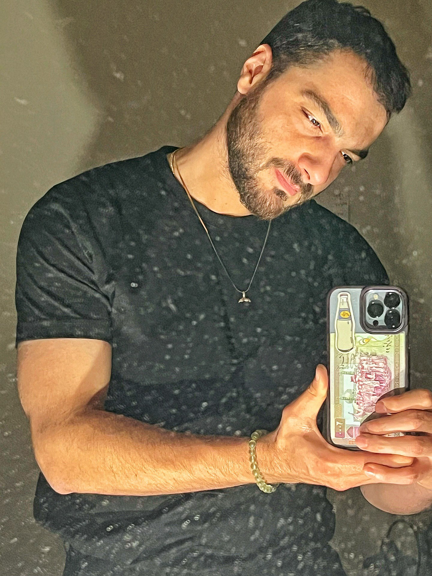 photo_2025-11-09_23-40-27