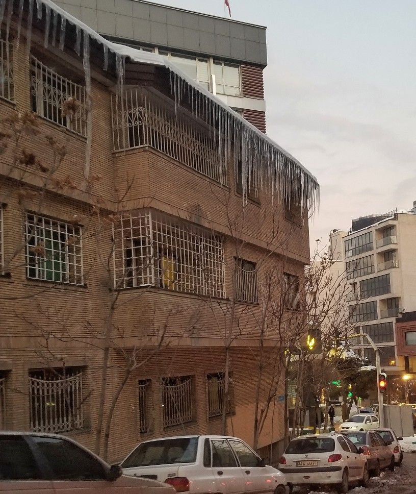 خانه های قندیل بسته در تهران+ عکس