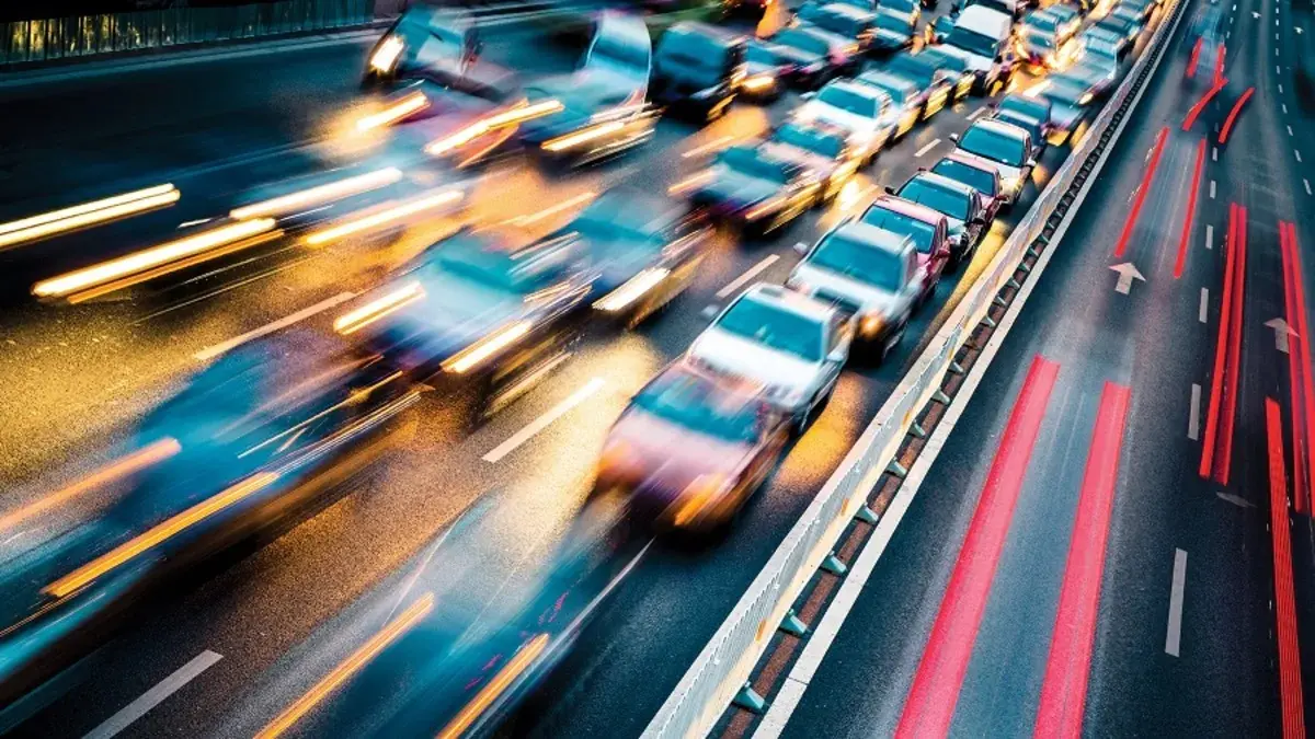 traffic-6907985230008118b9f2ed33