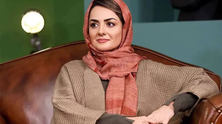 بیتا سحرخیز با این استایل مجلسی، زیباتر از همیشه شد