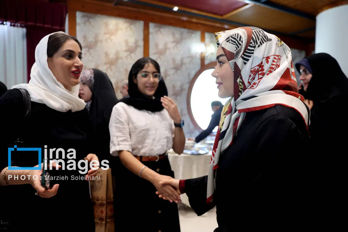 دختر+پزشکیان+و+همسر+عراقچی (2)