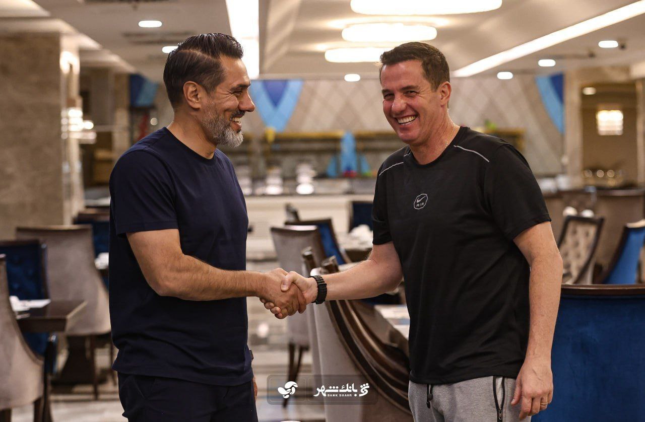 photo_2025-10-29_23-44-55