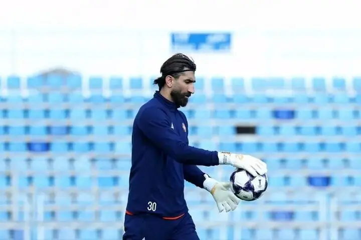 بیرانوند در آستانه بازی با پرسپولیس از تراکتور جدا شد