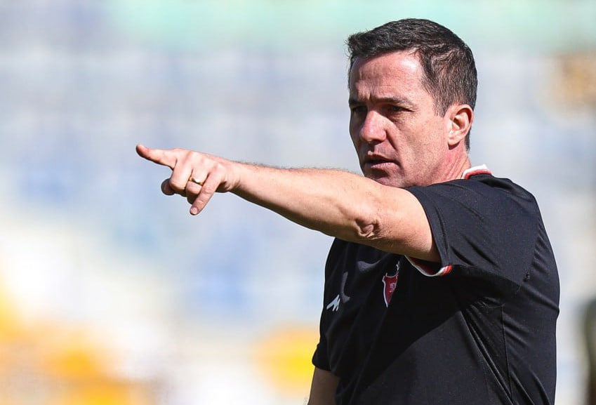 photo_2025-11-04_22-00-45