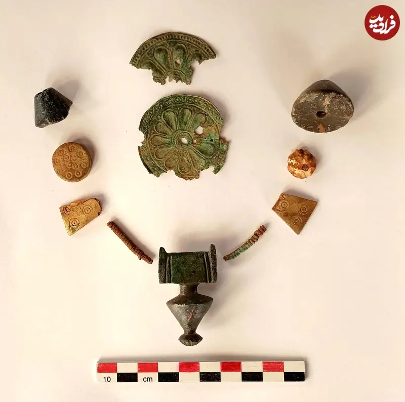 Necklace-with-bronze-and-beads_11zon