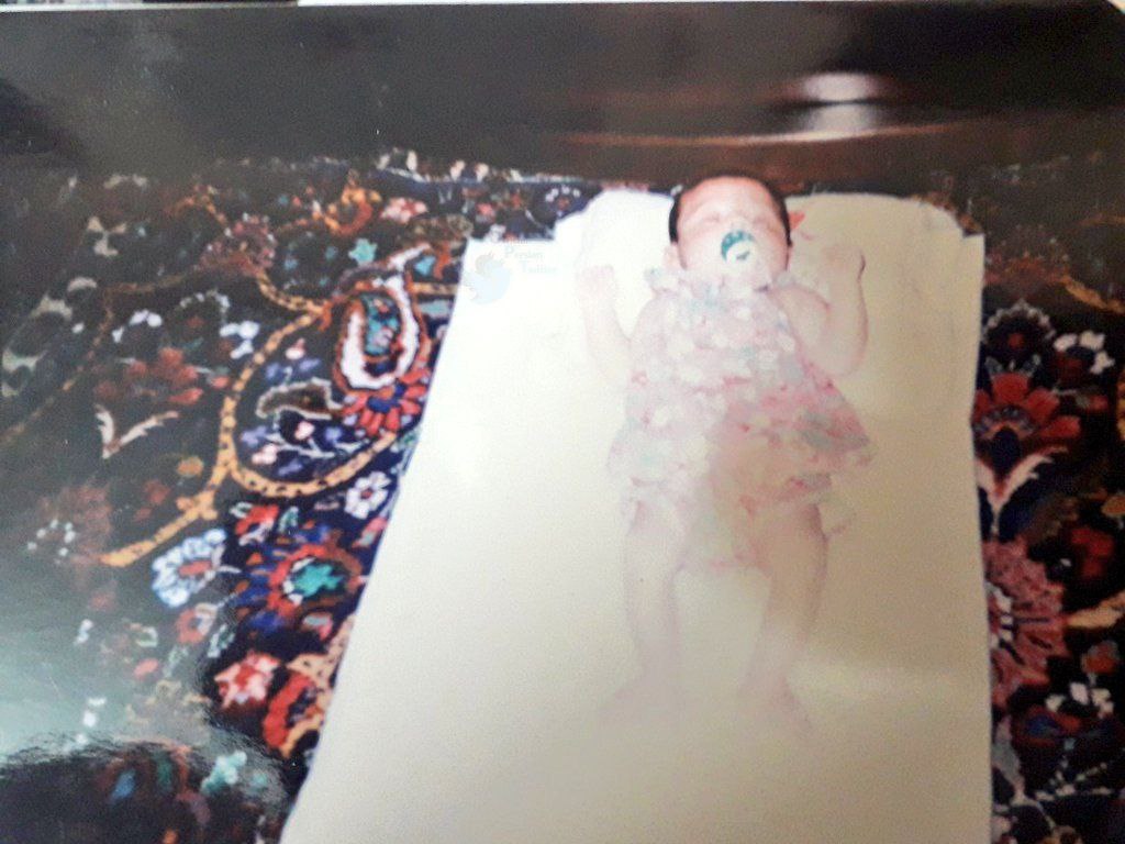 عکس کاملا عادی از یک نوزاد پسر در دهه 60