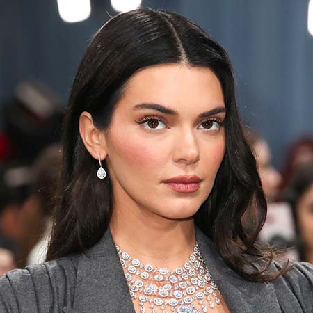kendalljenner-biography03-10