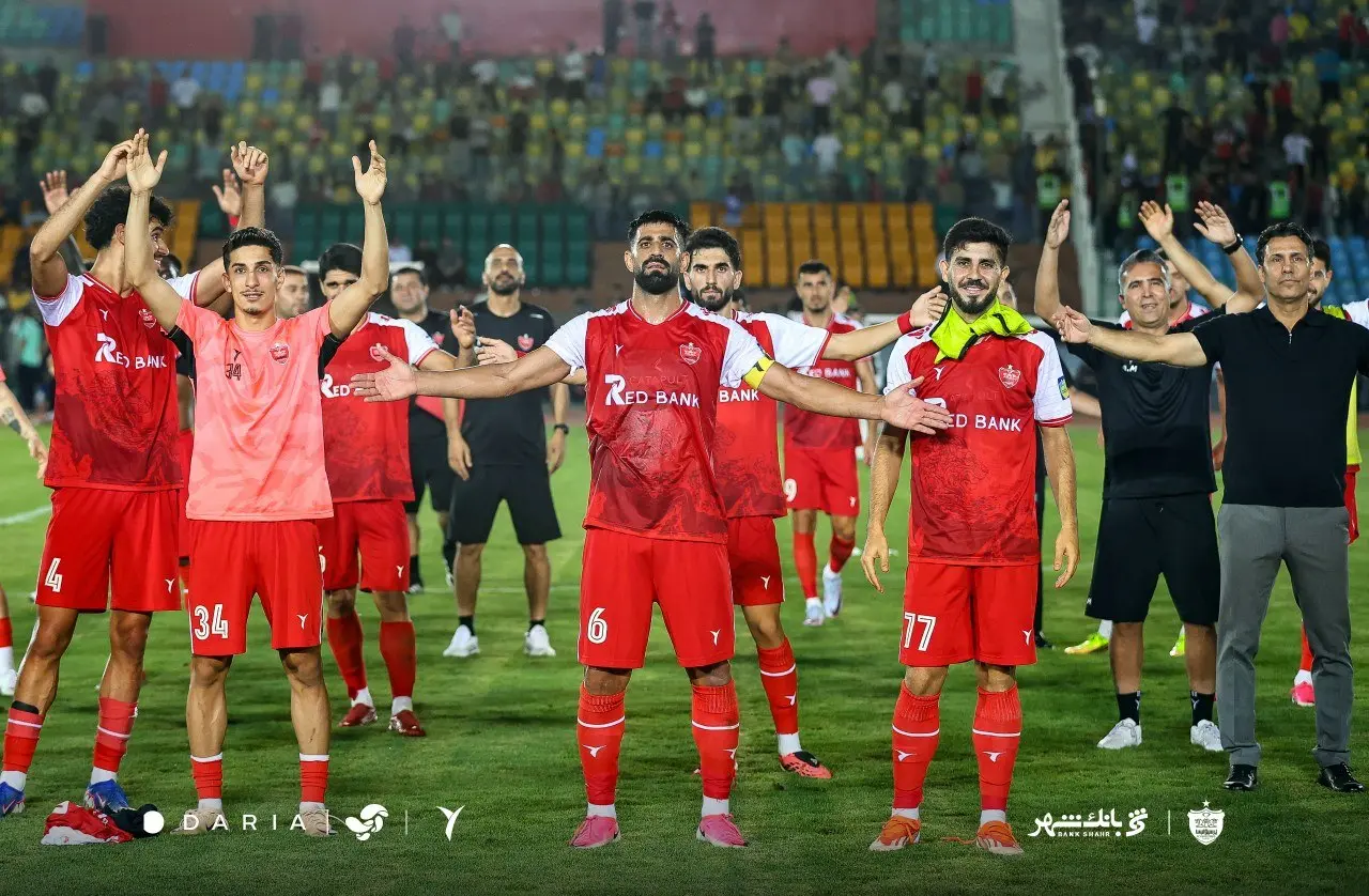 کنعانیزادگان بازیکنان پرسپولیس را ساکت کرد! کنعانیزادگان بازیکنان پرسپولیس را ساکت کرد!