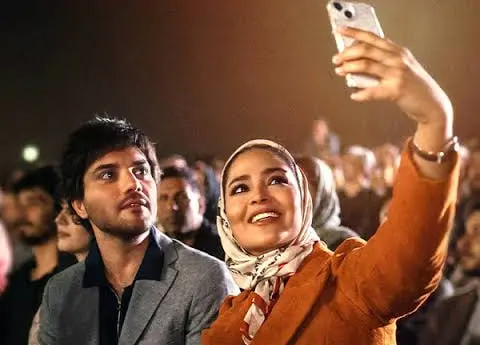 قابی متفاوت از بازیگران در پشت صحنه سریال «بدنام»