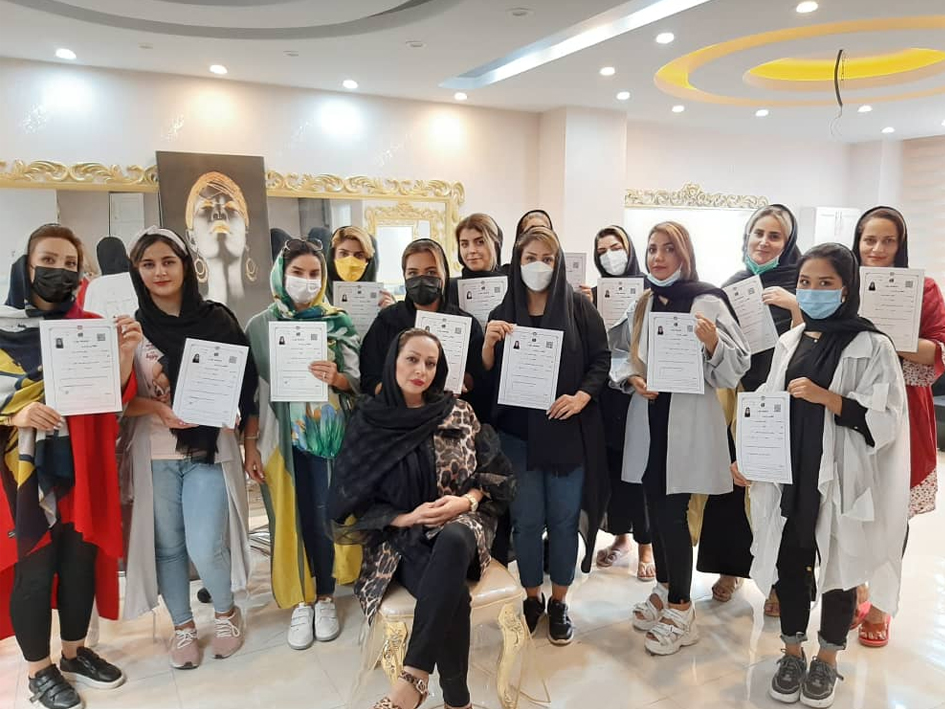 آموزشگاه میکاپ بانو یعقوبی