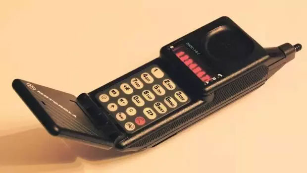 اگر این گوشی موبایل یادتان هست، رسما پیر شده‌اید