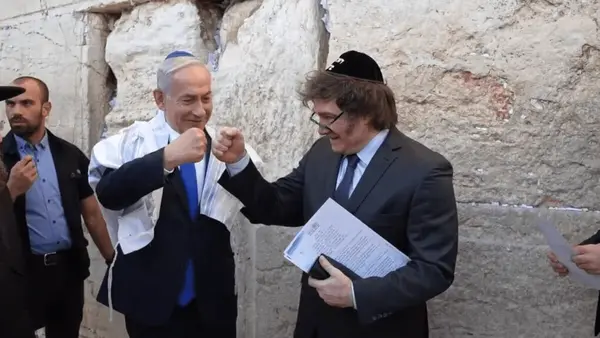 809c8dd022ad4fcb89a14859a0226572