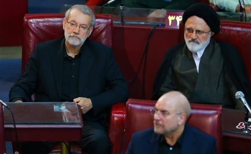عکسی از علی لاریجانی و قالیباف در مجلس خبرگان