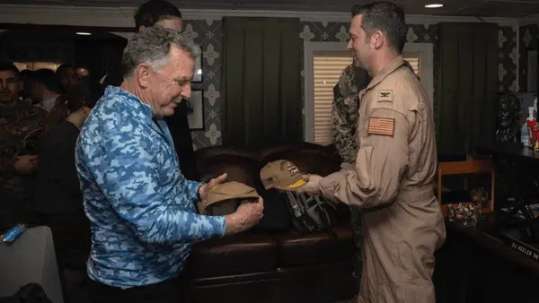 4b3dae16f4c347e6b4617d324b02282c