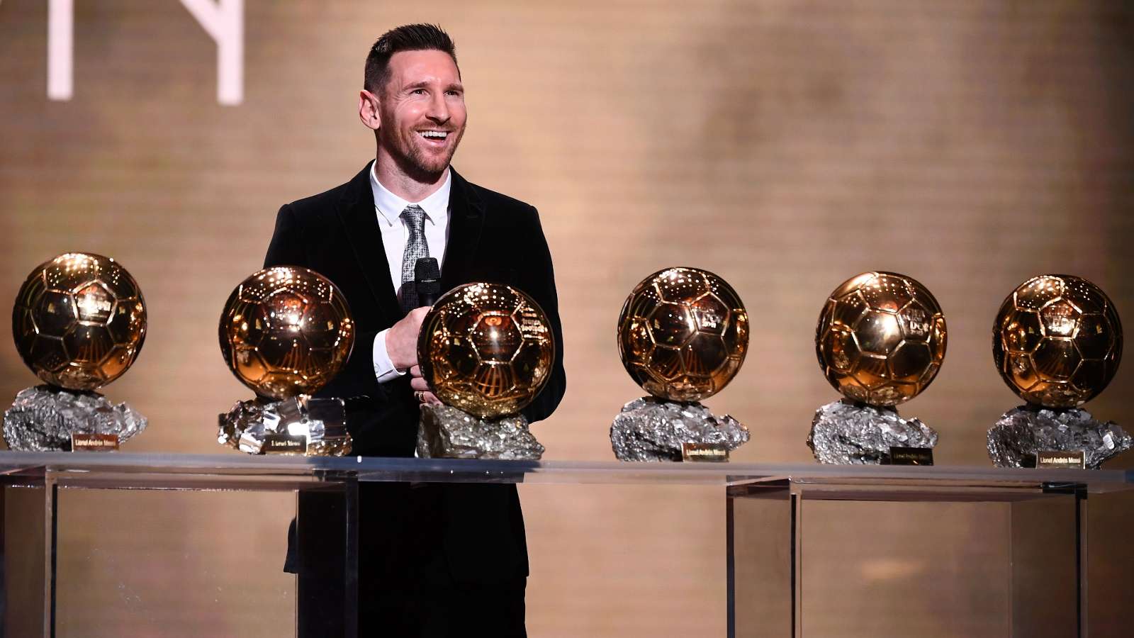 lionel-messi-6th-ballon-dor_1dafywy0ttdvq12rq2uhvvshil