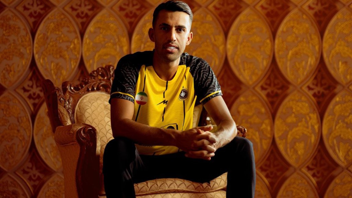 arash-rezavand-esteghlal-sepahan-8-2025