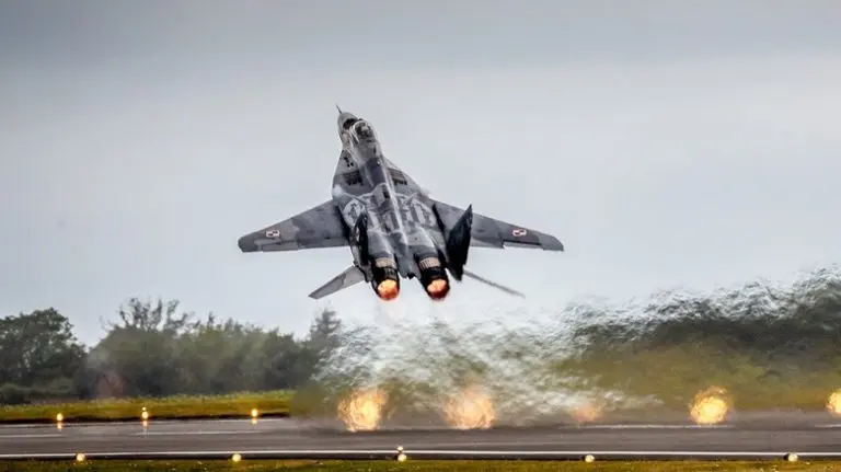 70s-fighter-unique-feature-2-768x431