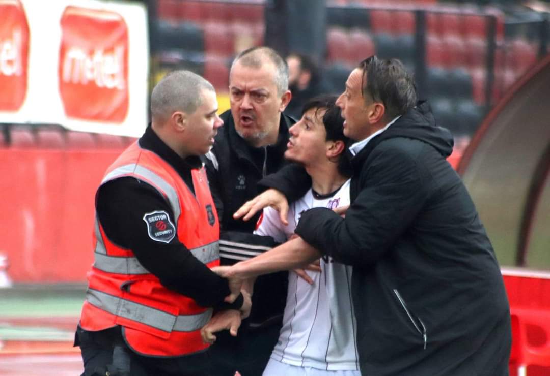 خرید جدید استقلال و سَری که بوی دردسر میدهد