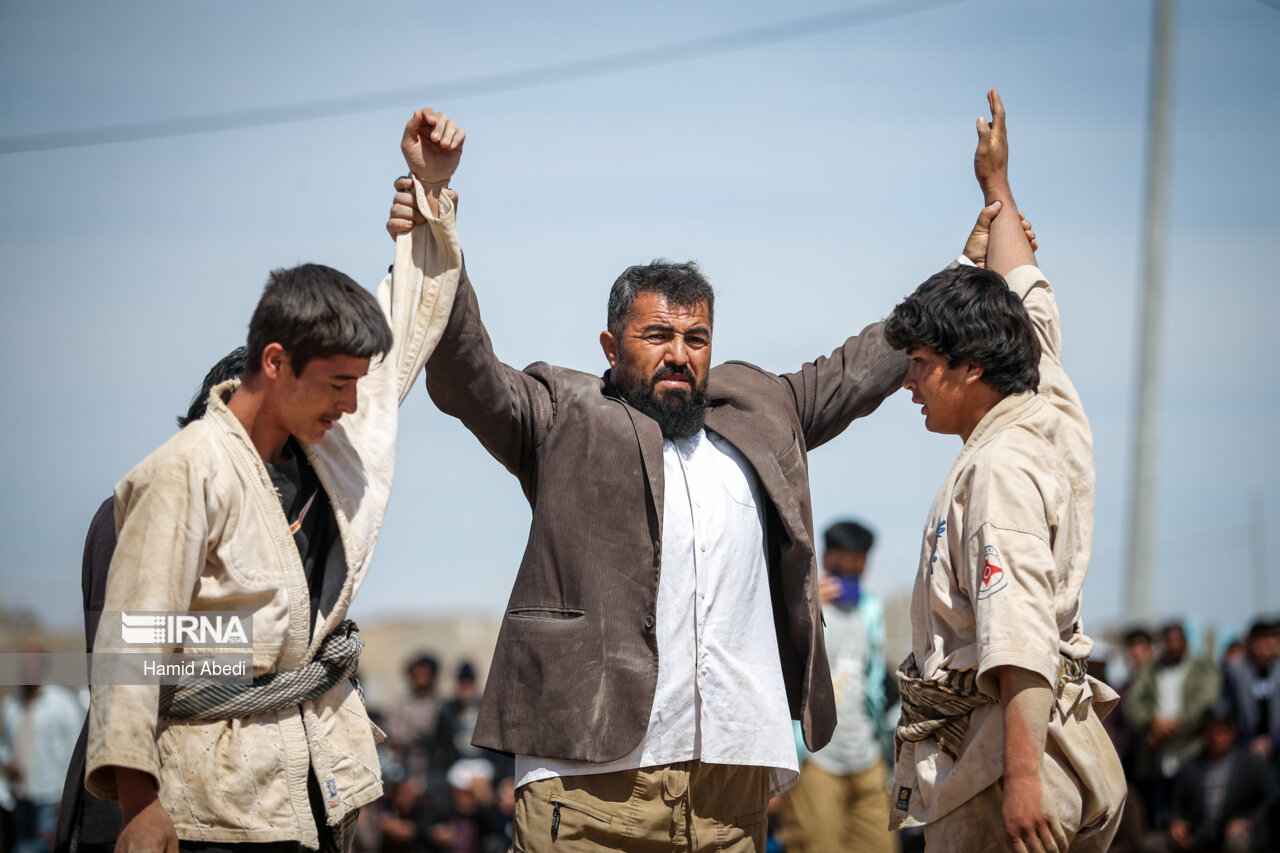 تصاویری از مسابقه کشتی اتباع افغانستانی در ایران
