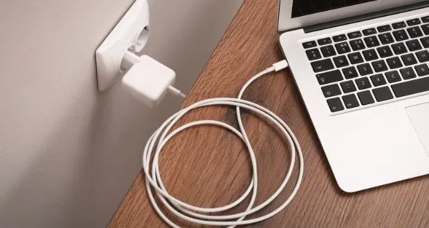 laptop-charger-phone