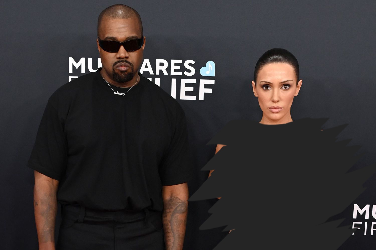 kanye-west-bianca-censori-2025-grammys-020225-2-83da4653fec24ad186eef2791a82a37d