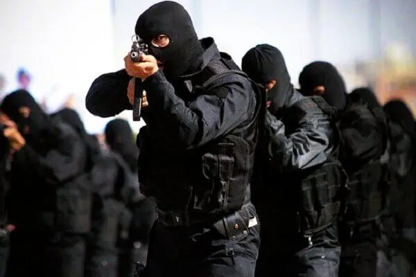 درگیری-مسلحانه-در-ایرانشهر-سارقین-در-محاصره-پلیس-گرفتار-شدند