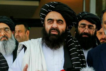 فخرفروشی وزیر طالبان به ایران با ارزش پول ملی‌اش