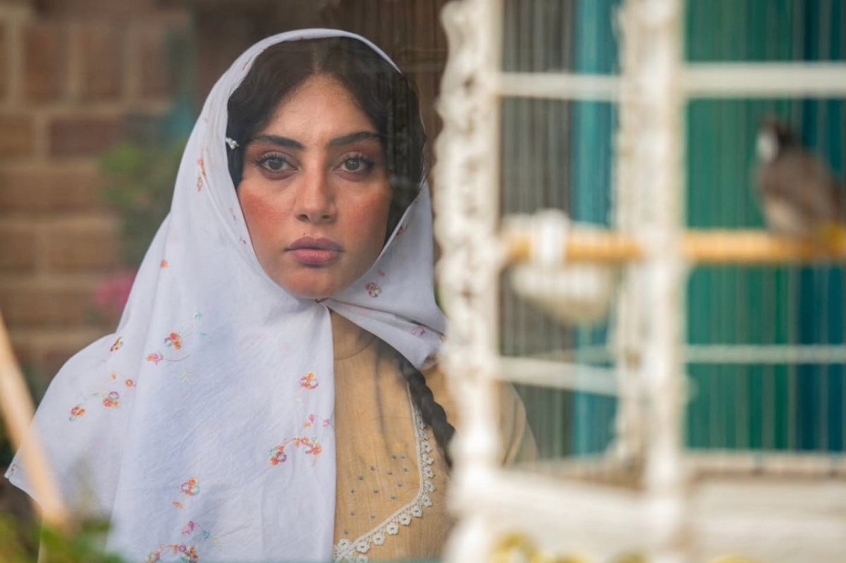 ترلان-پروانه-در-پشت-صحنه-بامداد-خمار