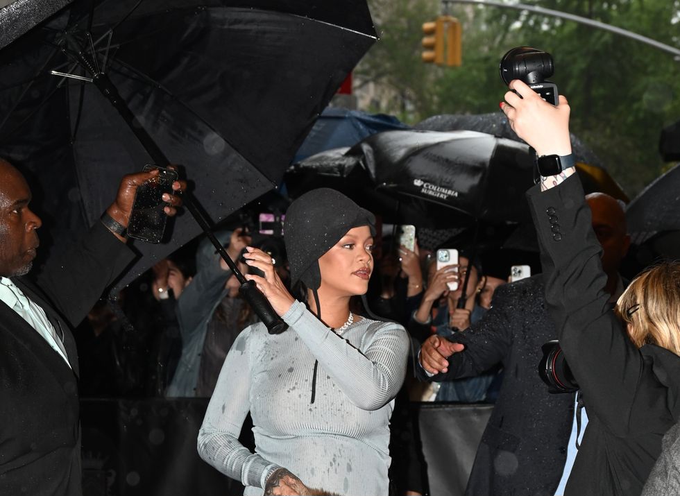 rihanna-at-the-carlyle-hotel-before-the-2025-met-gala-news-photo-1746483391.pjpeg