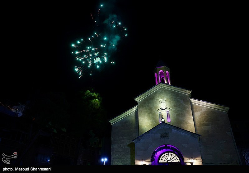 1404101109285975235217524