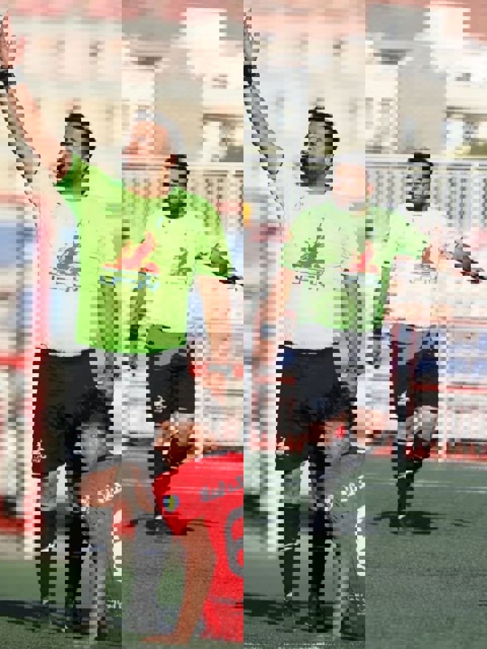 exii2ybx7