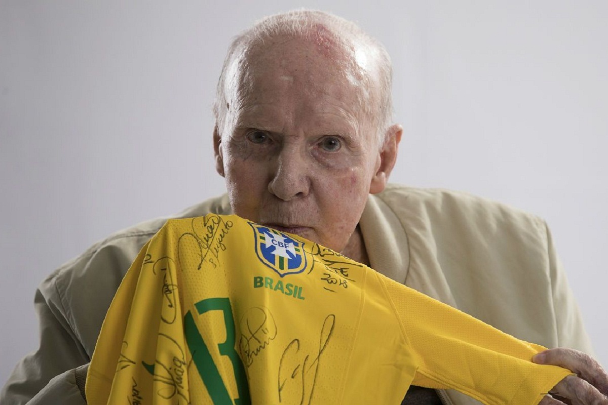 ماریو زاگالو، اسطوره فوتبال برزیل درگذشت