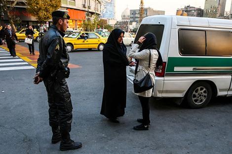 موضوع حجاب توییتر کاربران ایرانی را منفجر کرد 