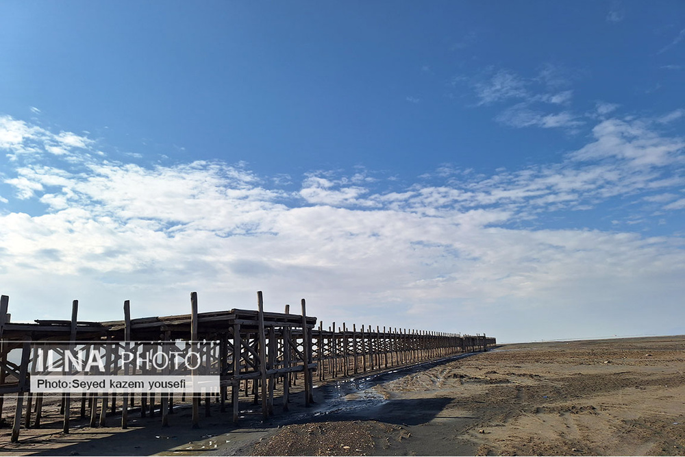 تصاویری که نشان می‌دهد دریاچه ارومیه دیگر نیست!