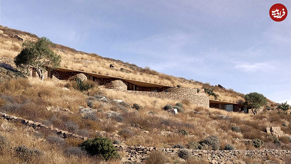 معماری استثنایی یک ویلای «نیمه‌مرئی» در شیب کوهستان